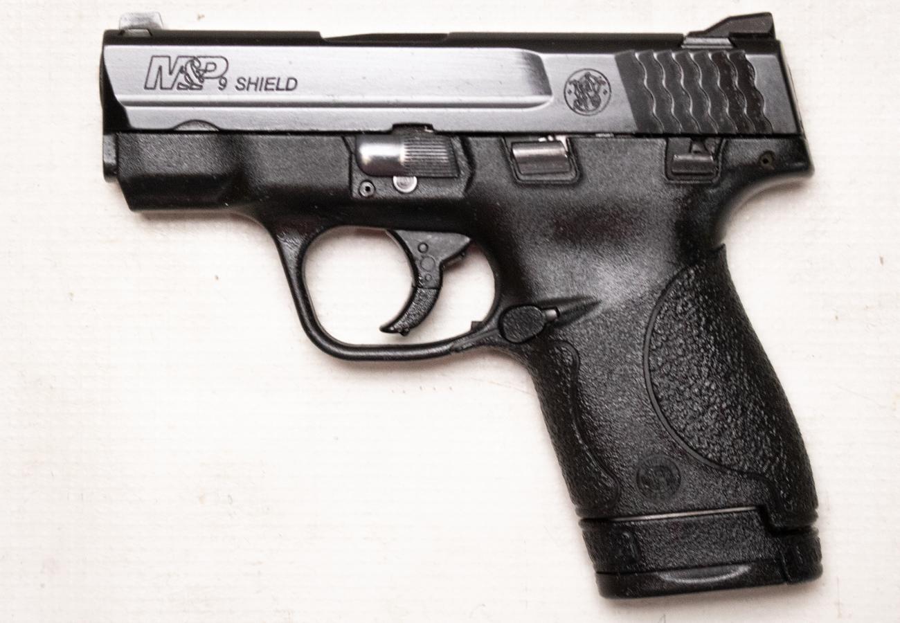 SMITH AND WESSON M&P9 Shield 9mm Police Trade-In Semi-Auto Pistol with Manual Safety